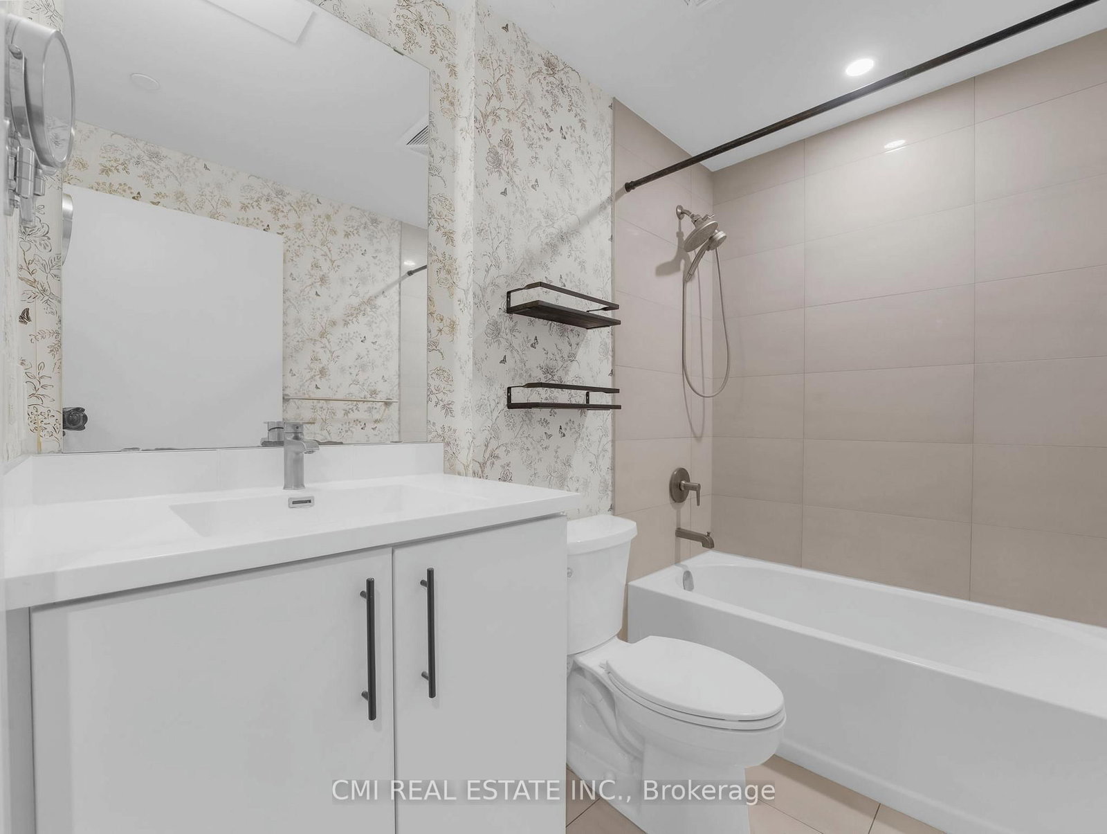 5 Wellington Street S • #411 • Kitchener, ON photo 16