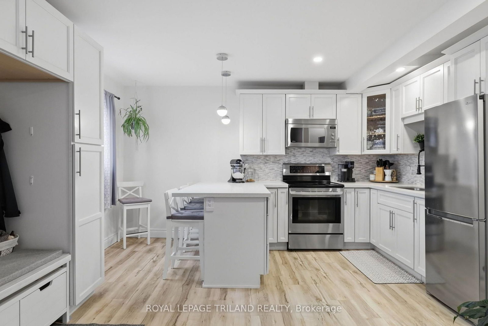 825 DUNDALK Drive • #81 • London South, ON photo 11