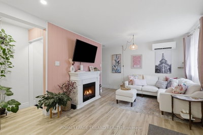 825 DUNDALK Drive • #81 • London South, ON photo 9