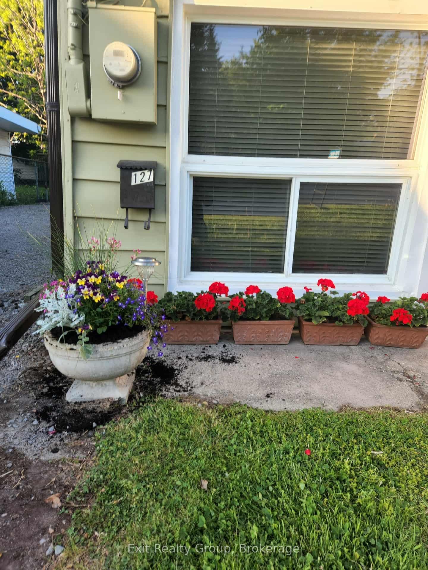 127 Leopold Street • Quinte West, ON photo 4
