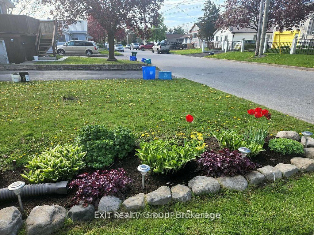 127 Leopold Street • Quinte West, ON photo 8