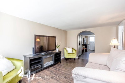 127 Leopold Street • Quinte West, ON photo 9