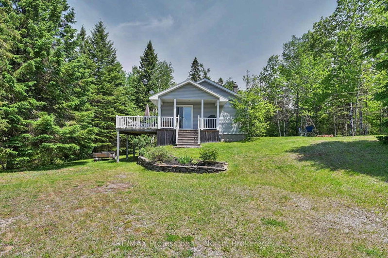 3186 COUNTY ROAD 121 Road