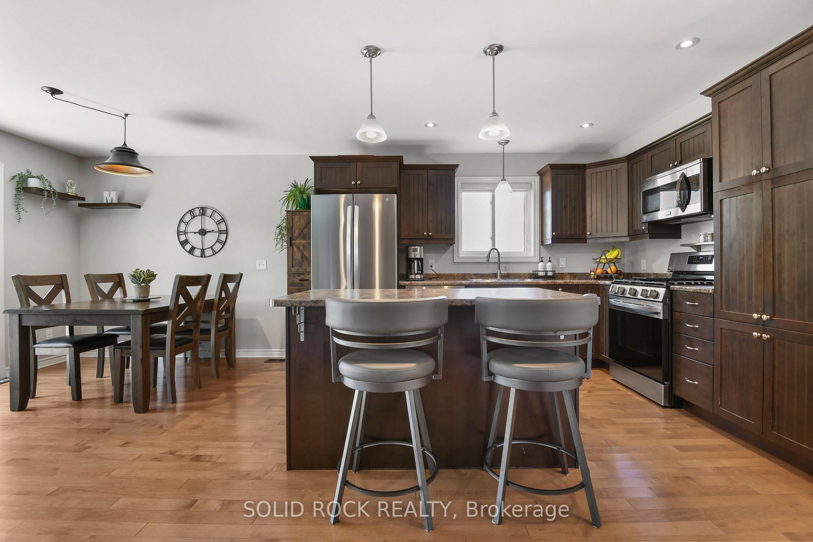 55 Woodward Street • Carleton Place, ON photo 5