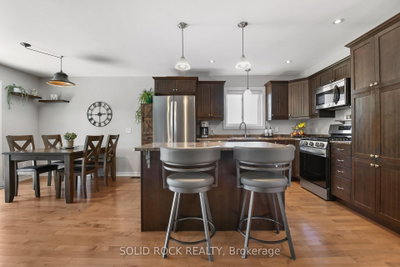 55 Woodward Street • Carleton Place, ON photo 5