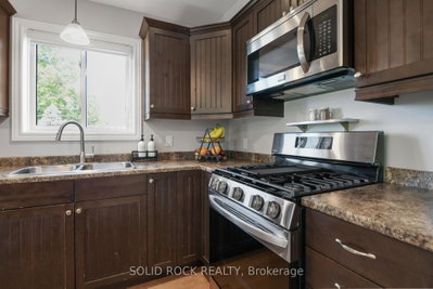 55 Woodward Street • Carleton Place, ON photo 6