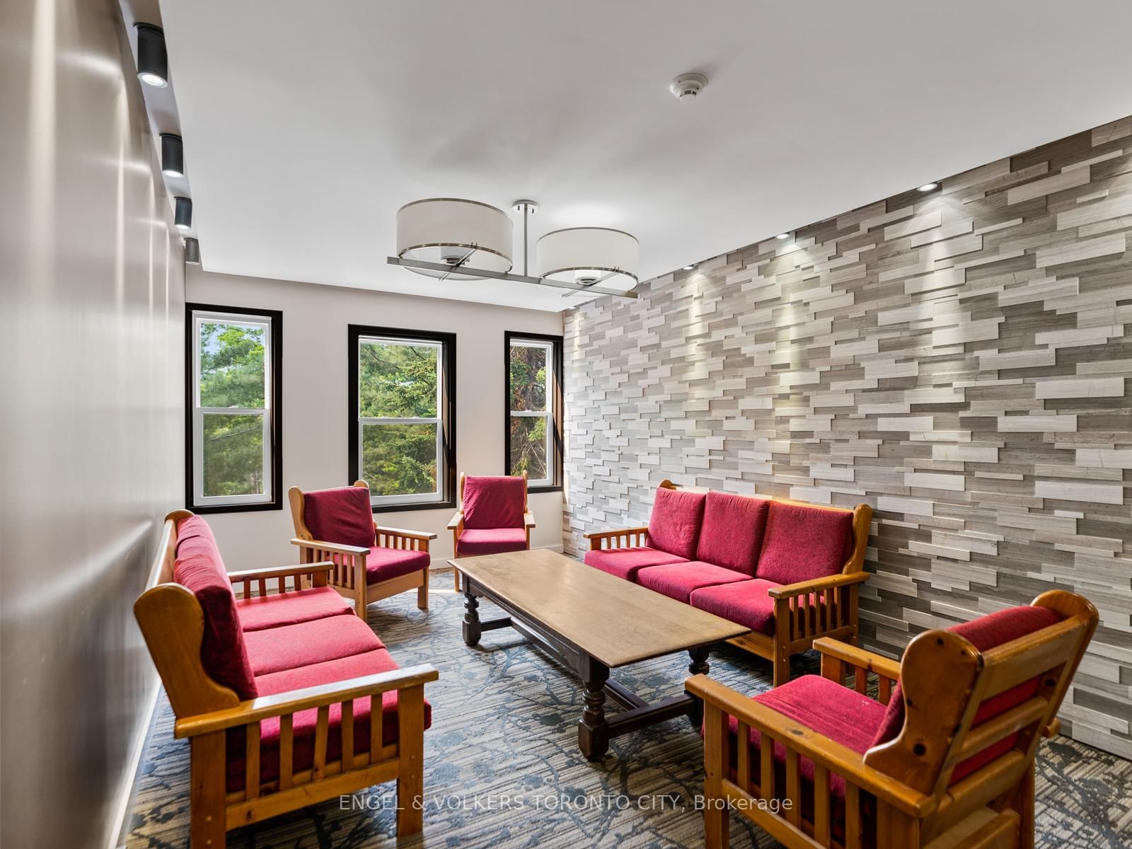 12 Bigwin Island • #221 • Lake of Bays, ON photo 14