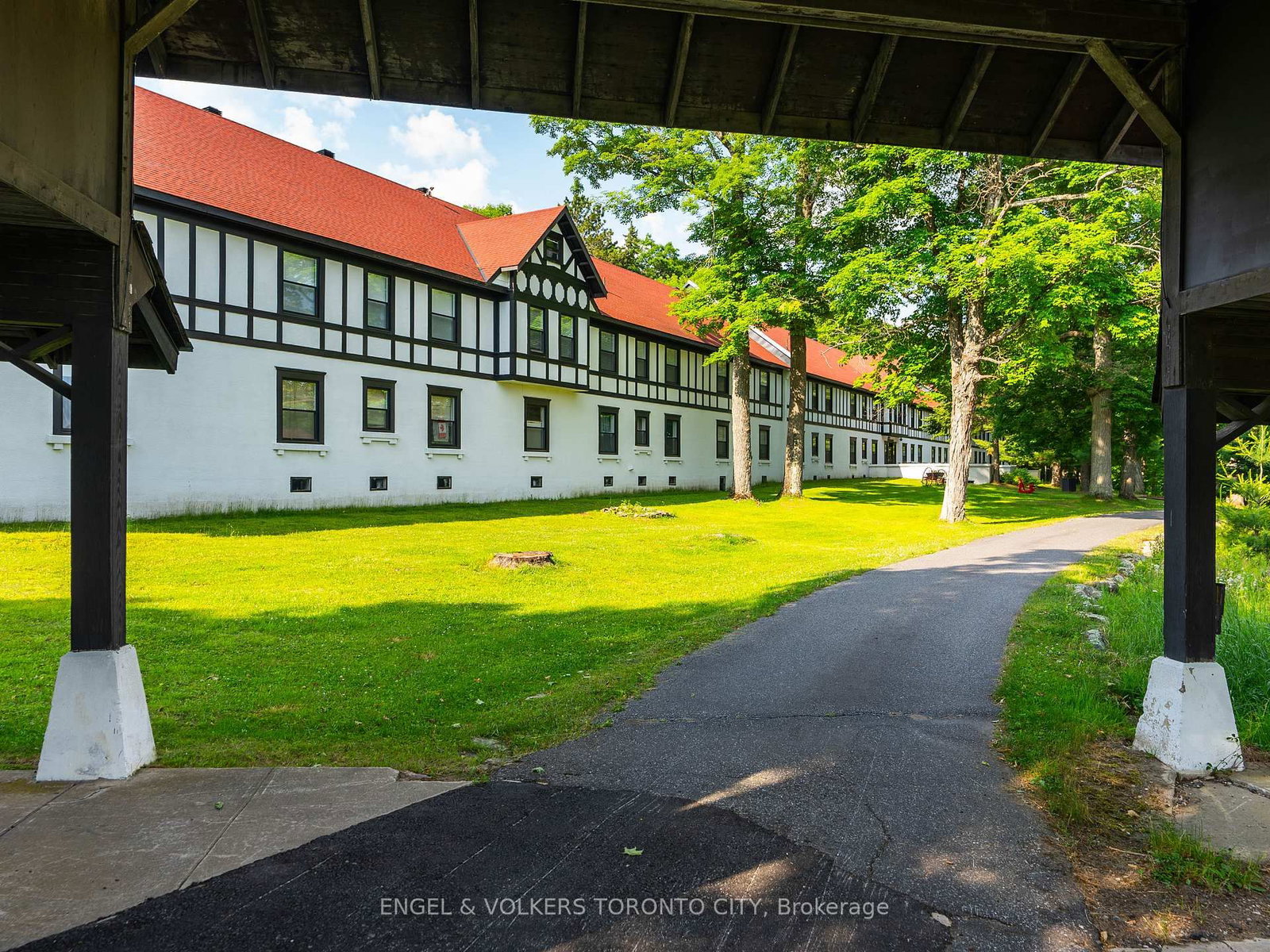 12 Bigwin Island • #221 • Lake of Bays, ON photo 29