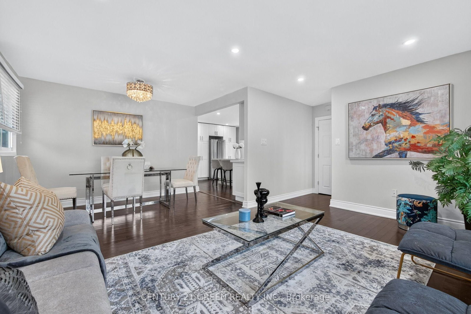 22 Quaker Crescent • Hamilton, ON photo 8
