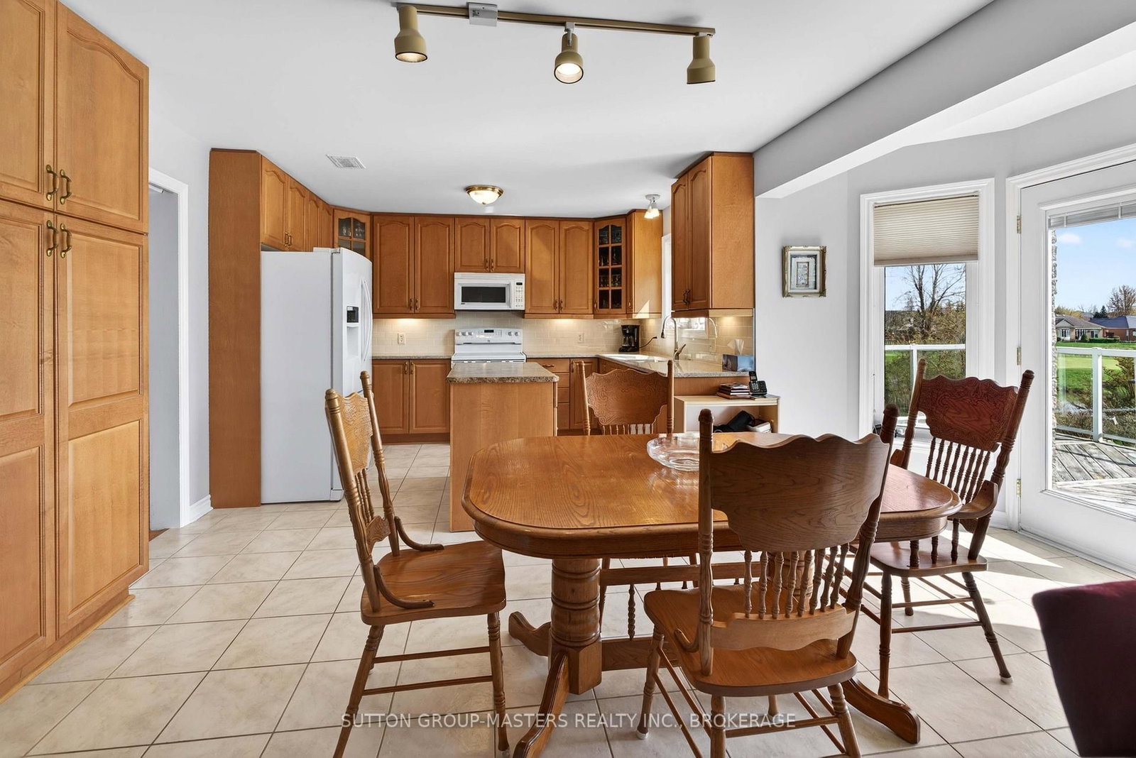 36 Glenora Drive • Bath, ON photo 11