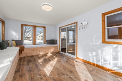 30 Kitchen Road S • Huntsville, ON photo 4