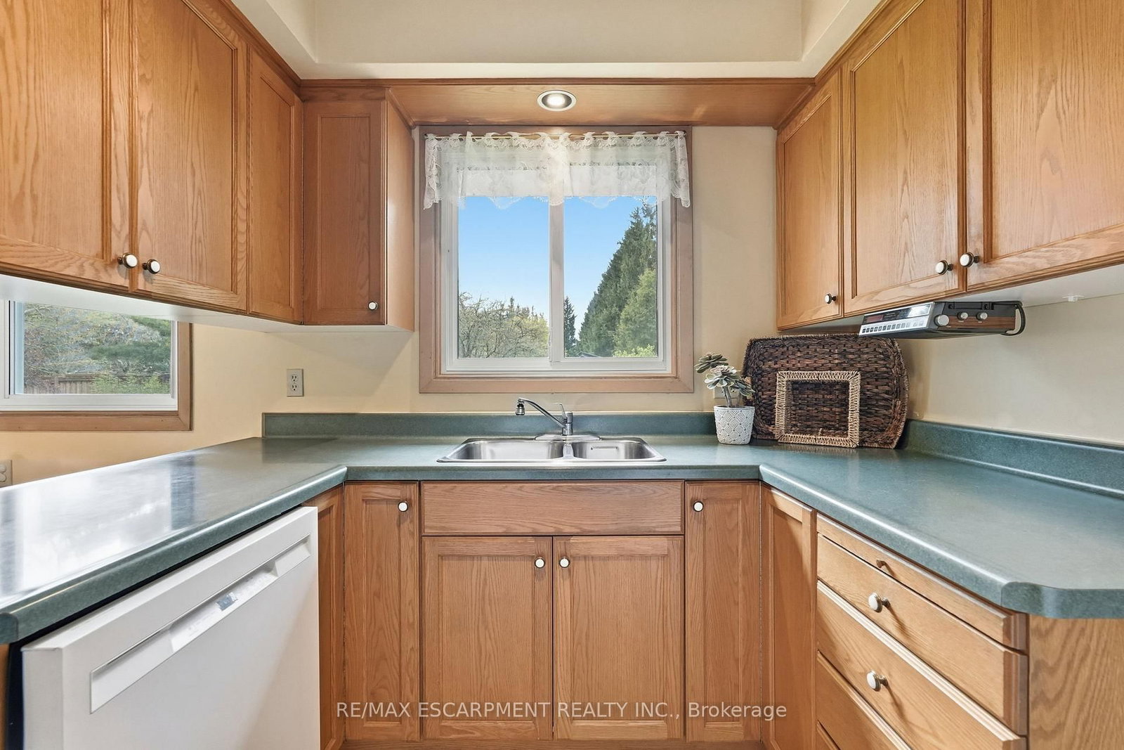 175 Concession 5 E • Hamilton, ON photo 15