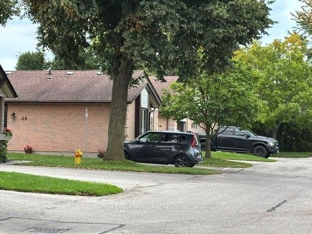60 Fiddlers Green Road • #40 • London North, ON photo 26
