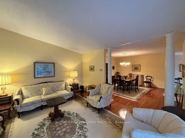 40 - 60 Fiddlers Green Road
