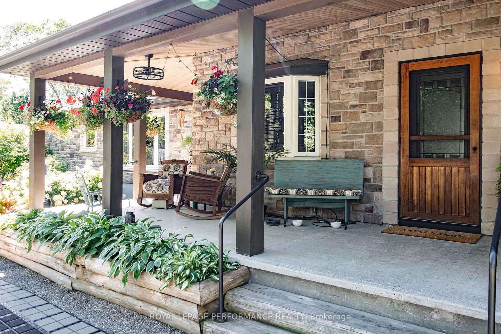 2666 Yorks Corners Road • Ottawa, ON photo 3