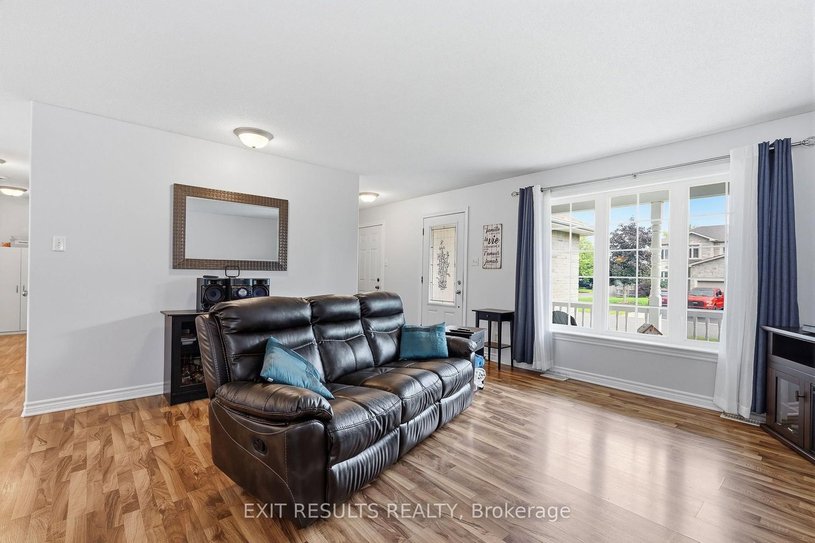 64 Giroux Street • The Nation, ON photo 5