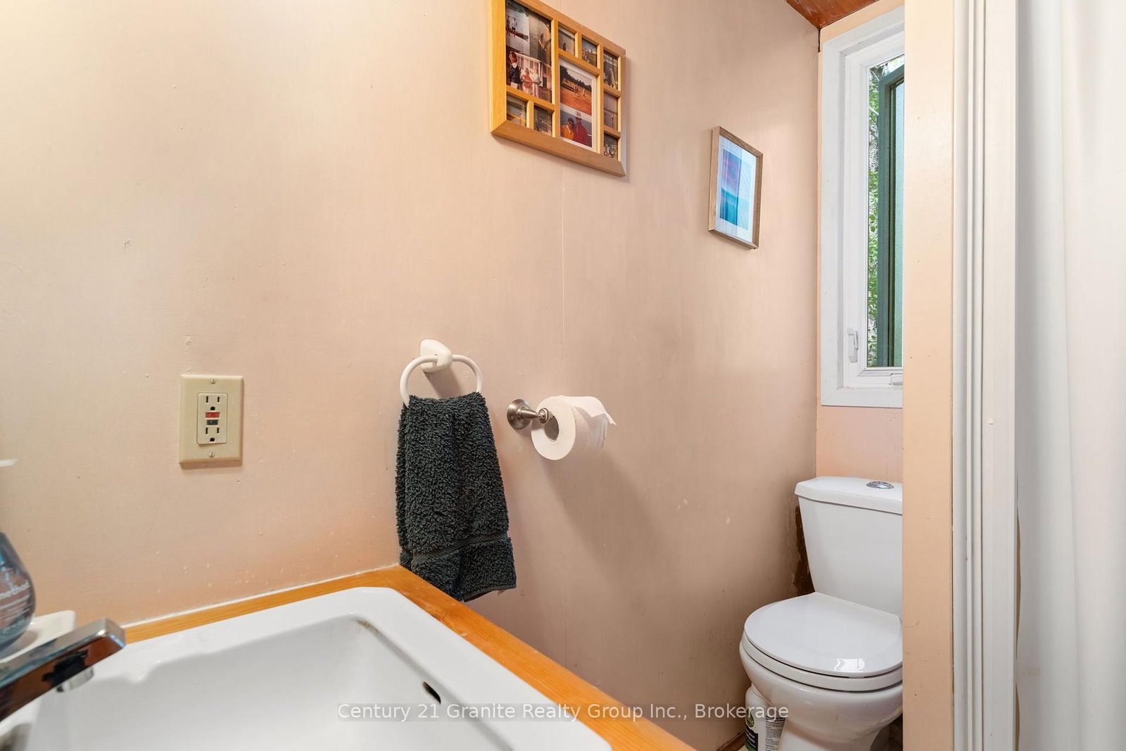 1010 Badger Lane • Dysart et al, ON photo 25