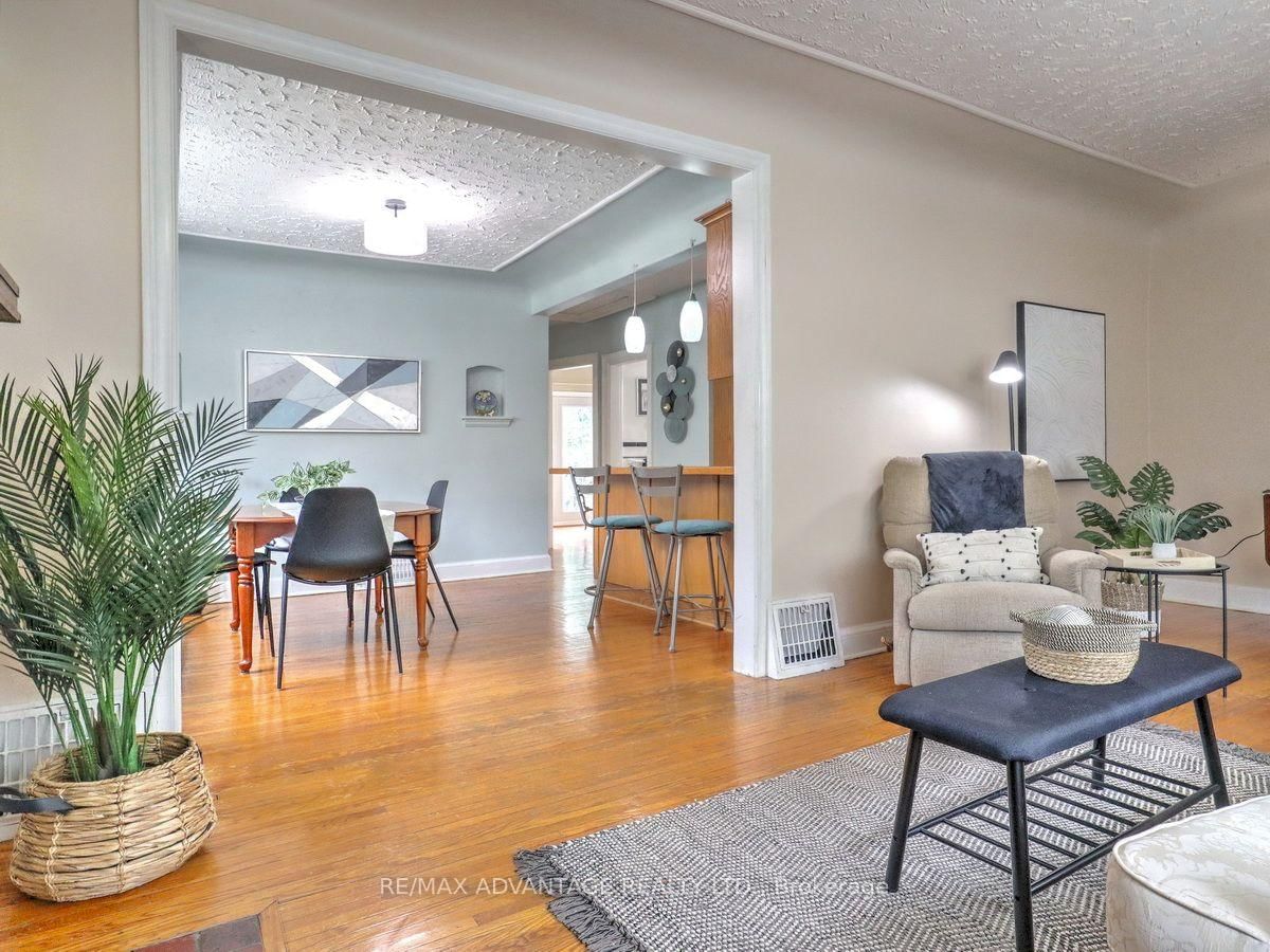 232 Edward Street • London South, ON photo 10