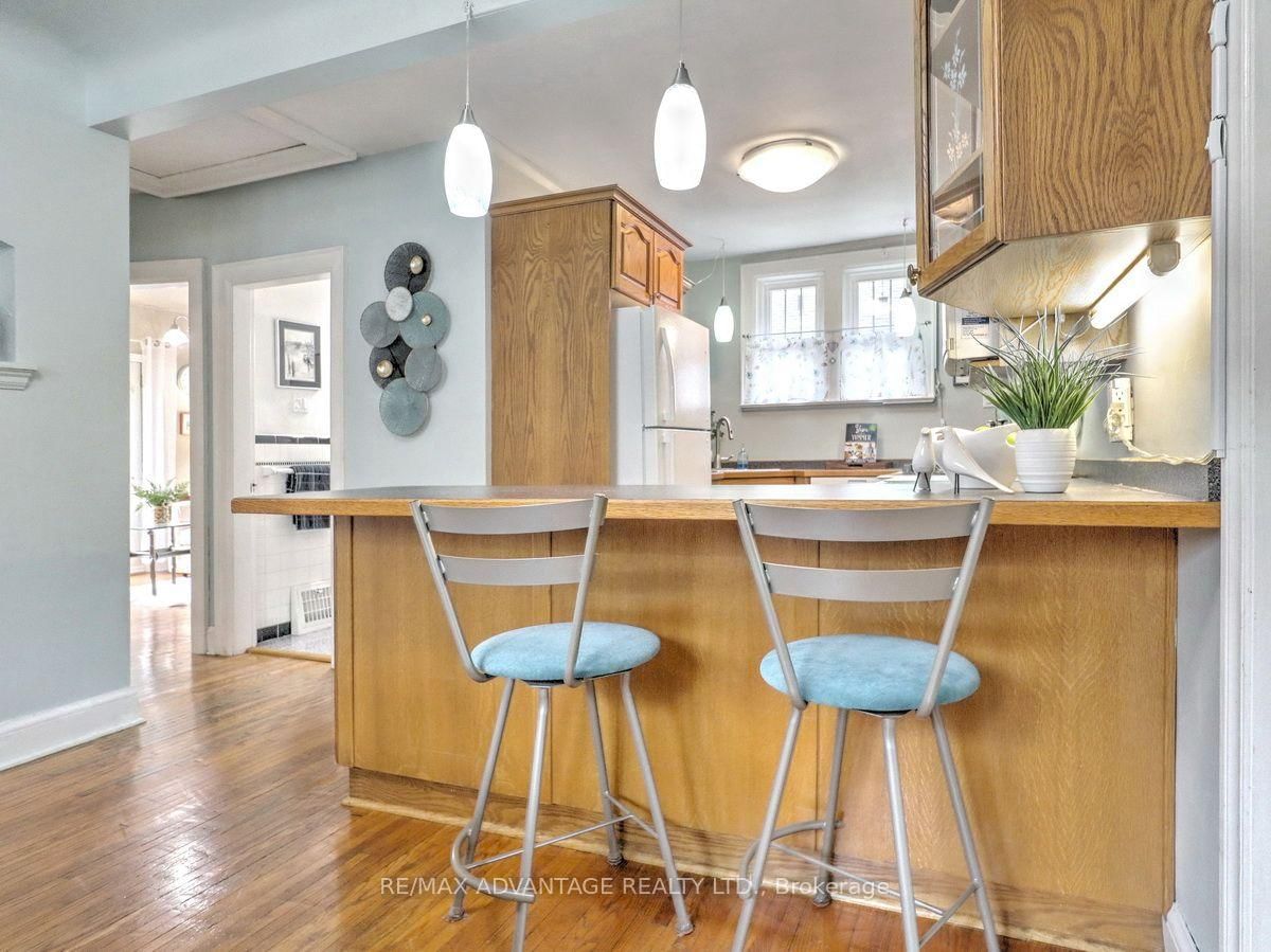 232 Edward Street • London South, ON photo 16