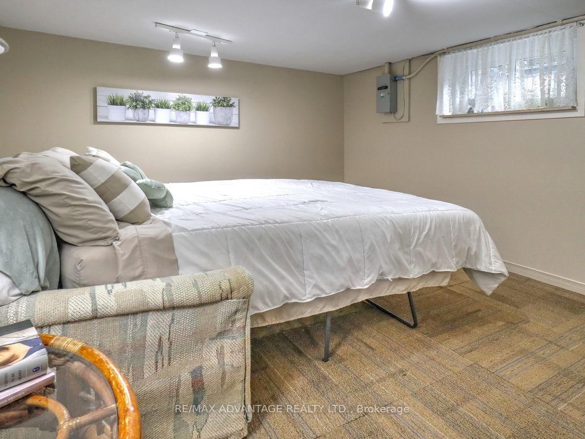 232 Edward Street • London South, ON photo 31