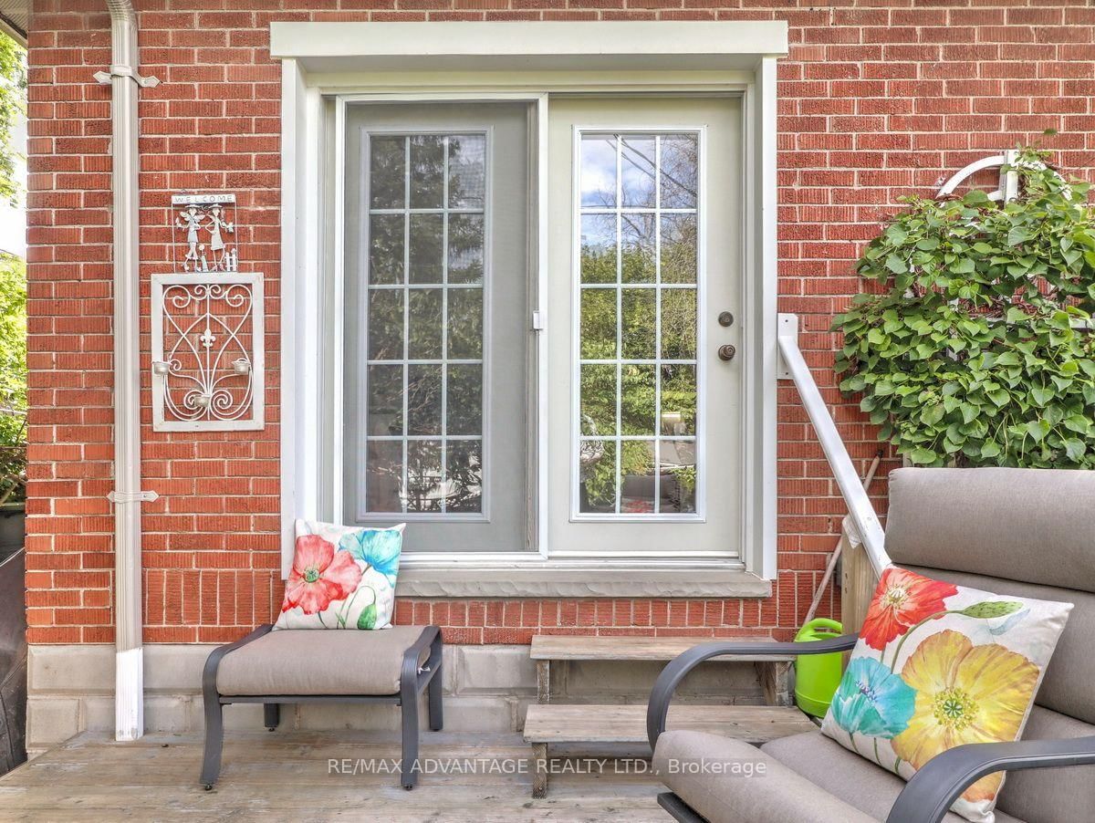 232 Edward Street • London South, ON photo 38