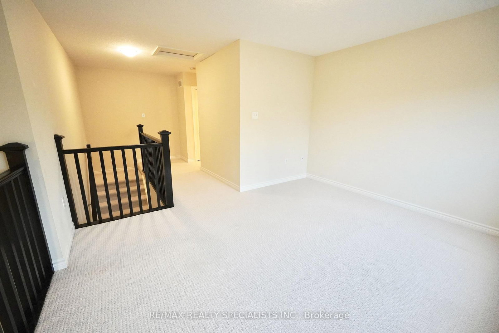 92 ABERDEEN Street • Centre Wellington, ON photo 17