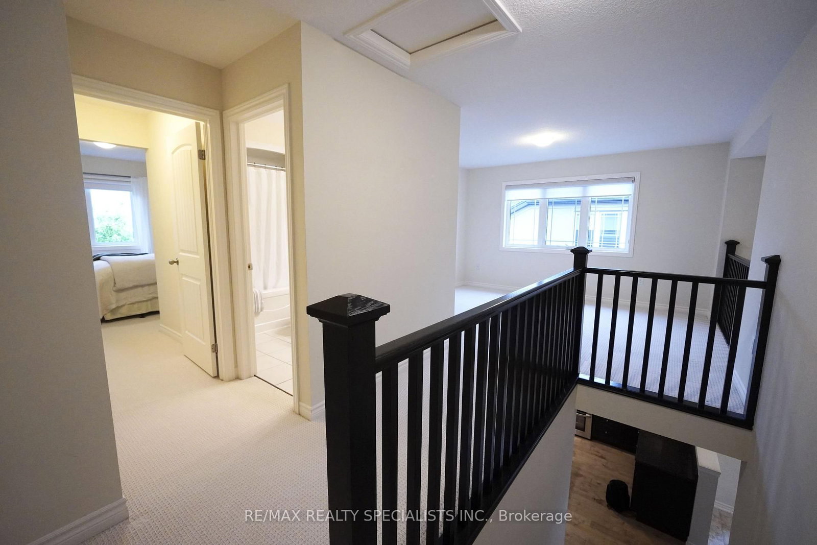 92 ABERDEEN Street • Centre Wellington, ON photo 6