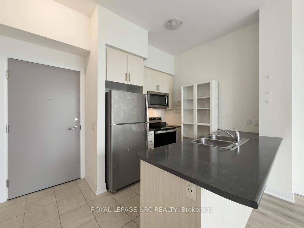 16 Concord Place • #632 • Grimsby, ON photo 13
