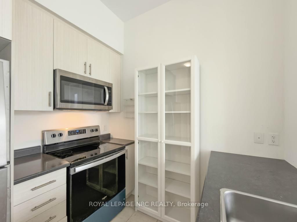 16 Concord Place • #632 • Grimsby, ON photo 14
