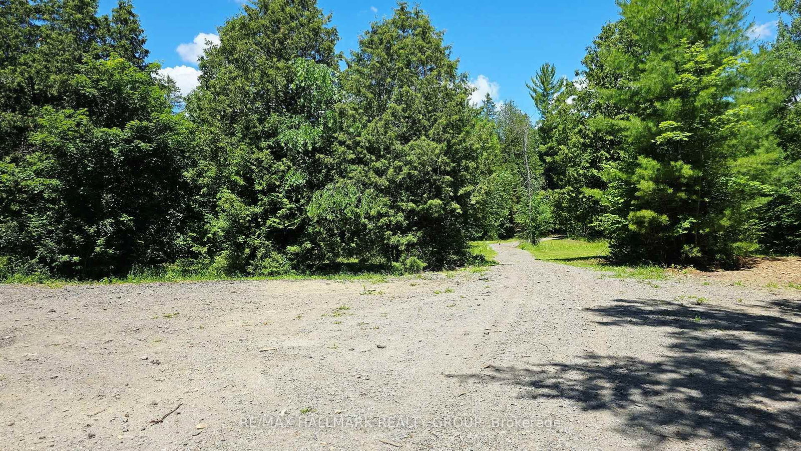 4318 Stonecrest Road • Ottawa, ON photo 29