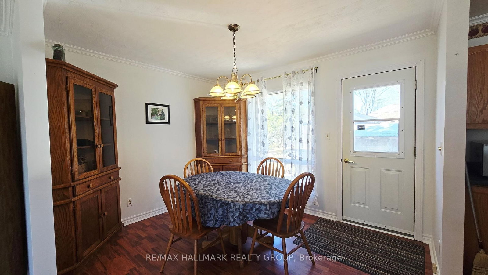 4318 Stonecrest Road • Ottawa, ON photo 6