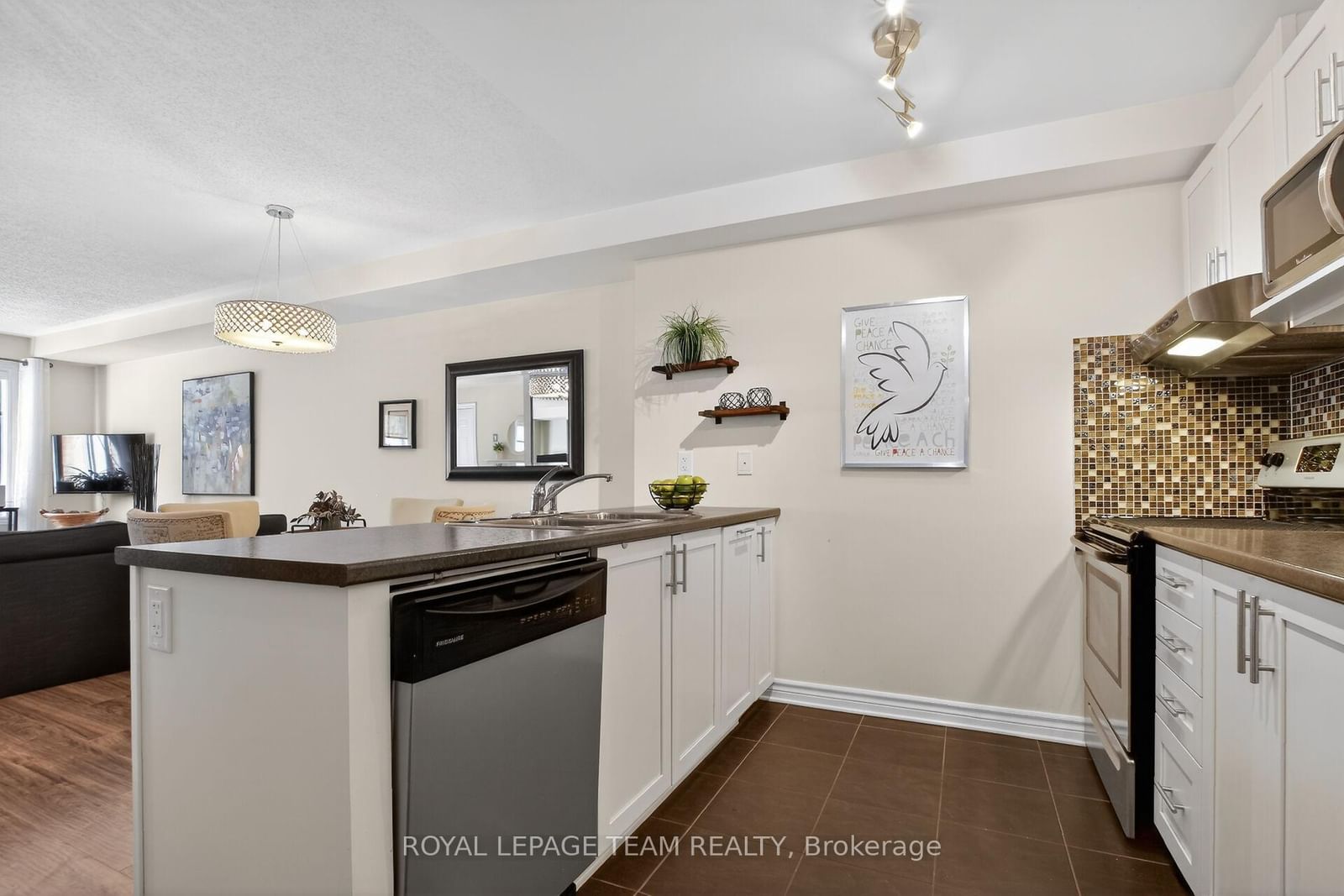 130A Lindenshade Drive • Ottawa, ON photo 16