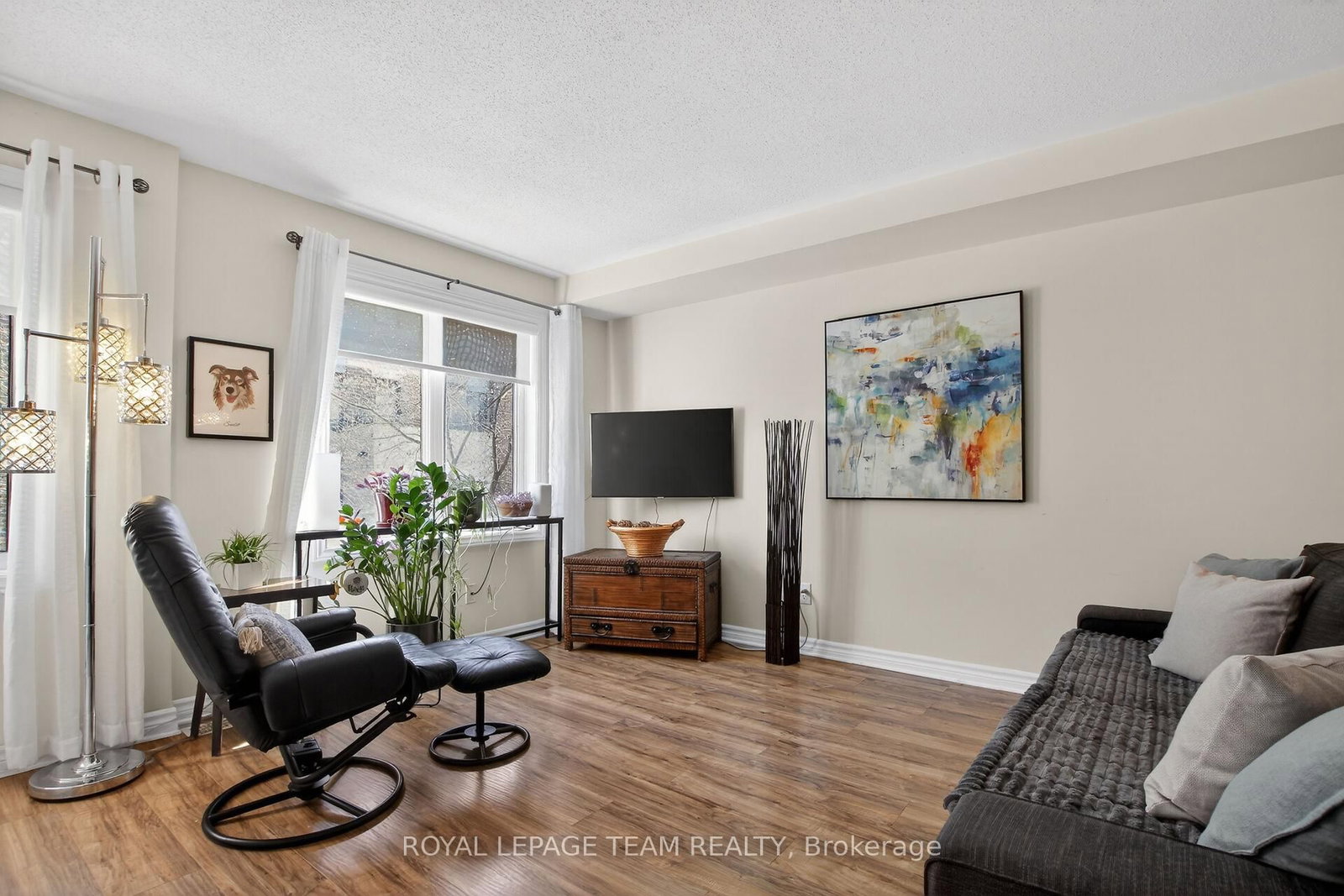 130A Lindenshade Drive • Ottawa, ON photo 6