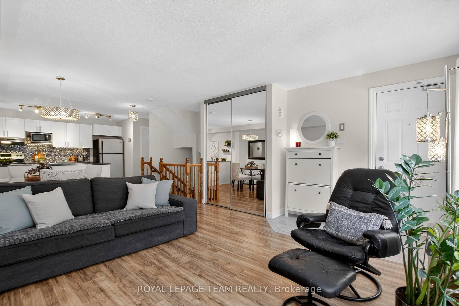 130A Lindenshade Drive • Ottawa, ON photo 8