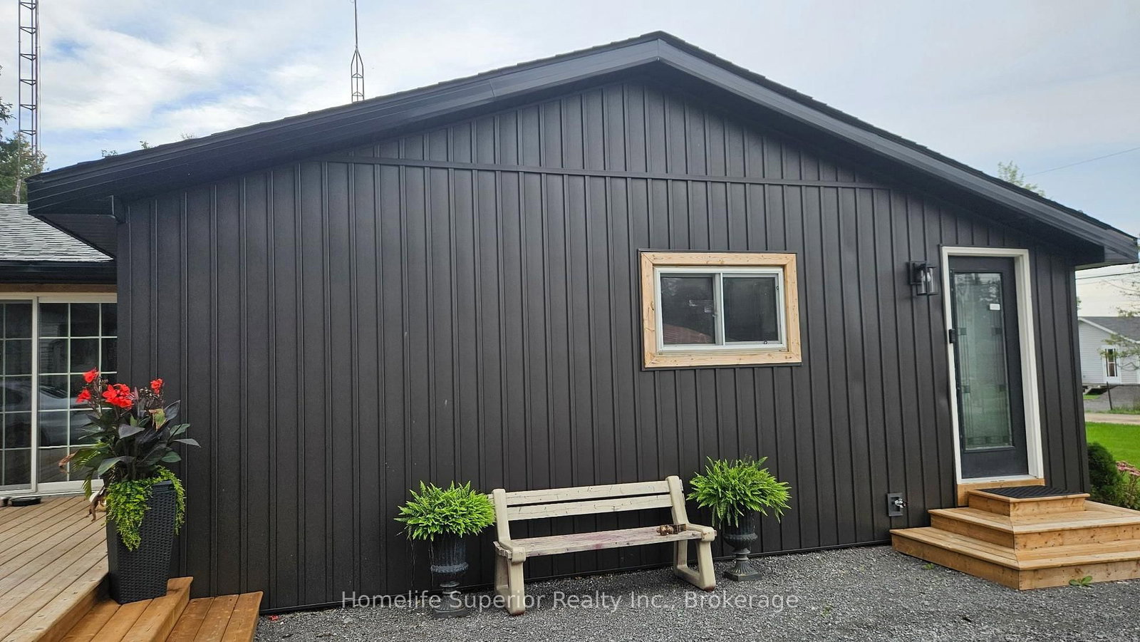 132 Peepyhorn Road SW • Limoges, ON photo 3