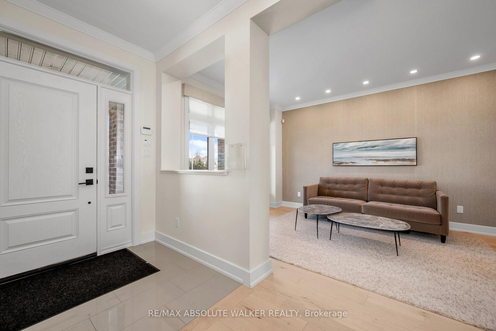 501 EGRET Way • Ottawa, ON photo 2