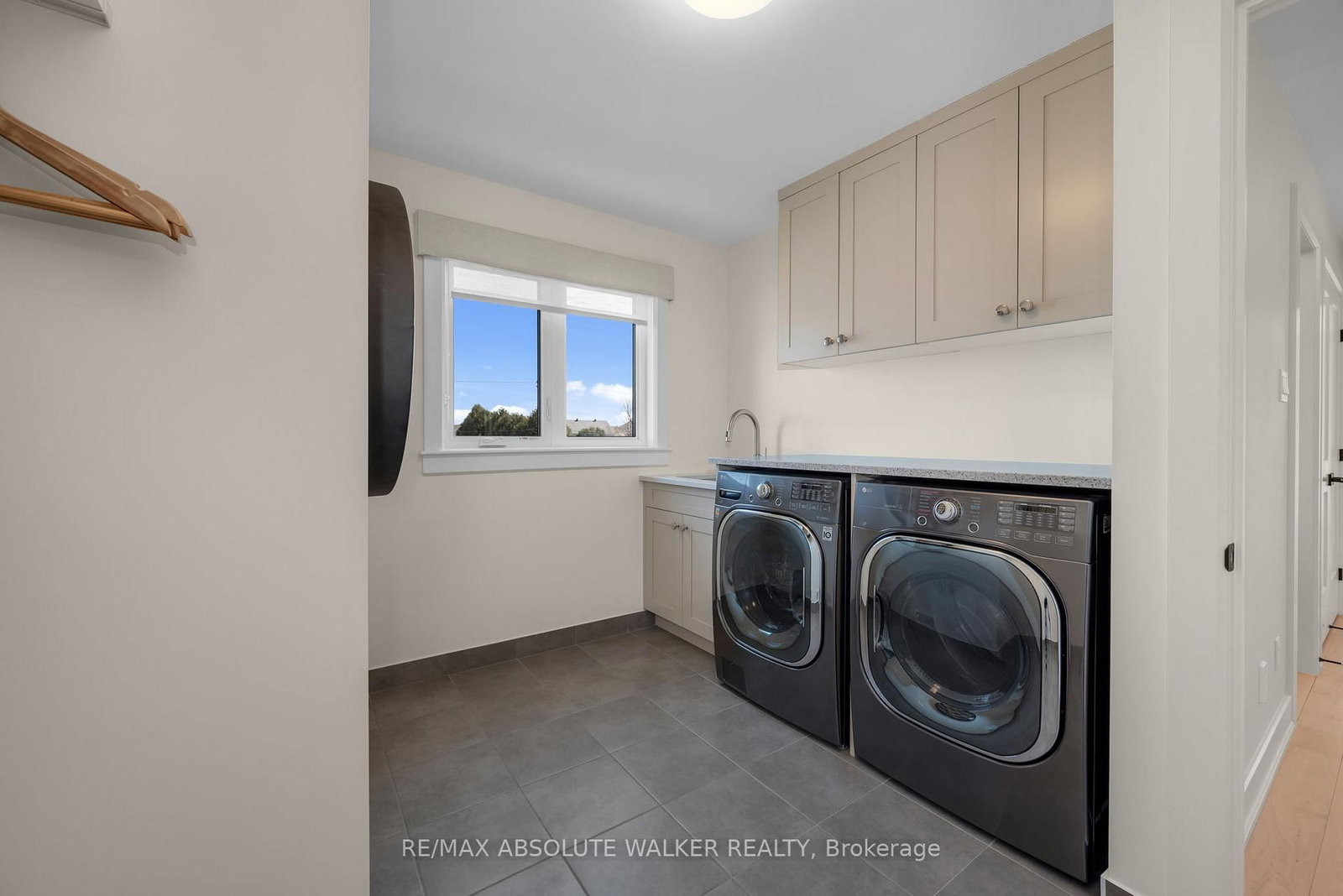 501 EGRET Way • Ottawa, ON photo 42