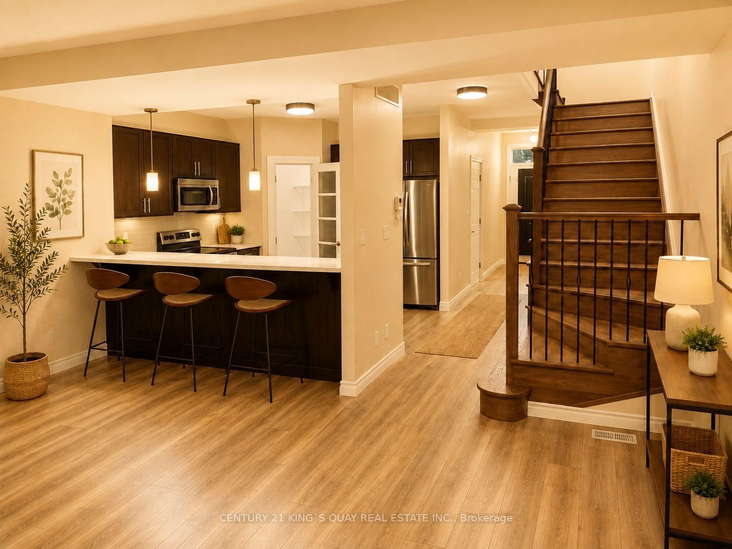 5 Ledgerock Court • Quinte West, ON photo 5