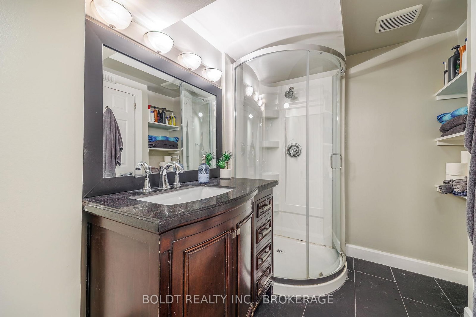 82 Wildwood Road • St. Catharines, ON photo 16