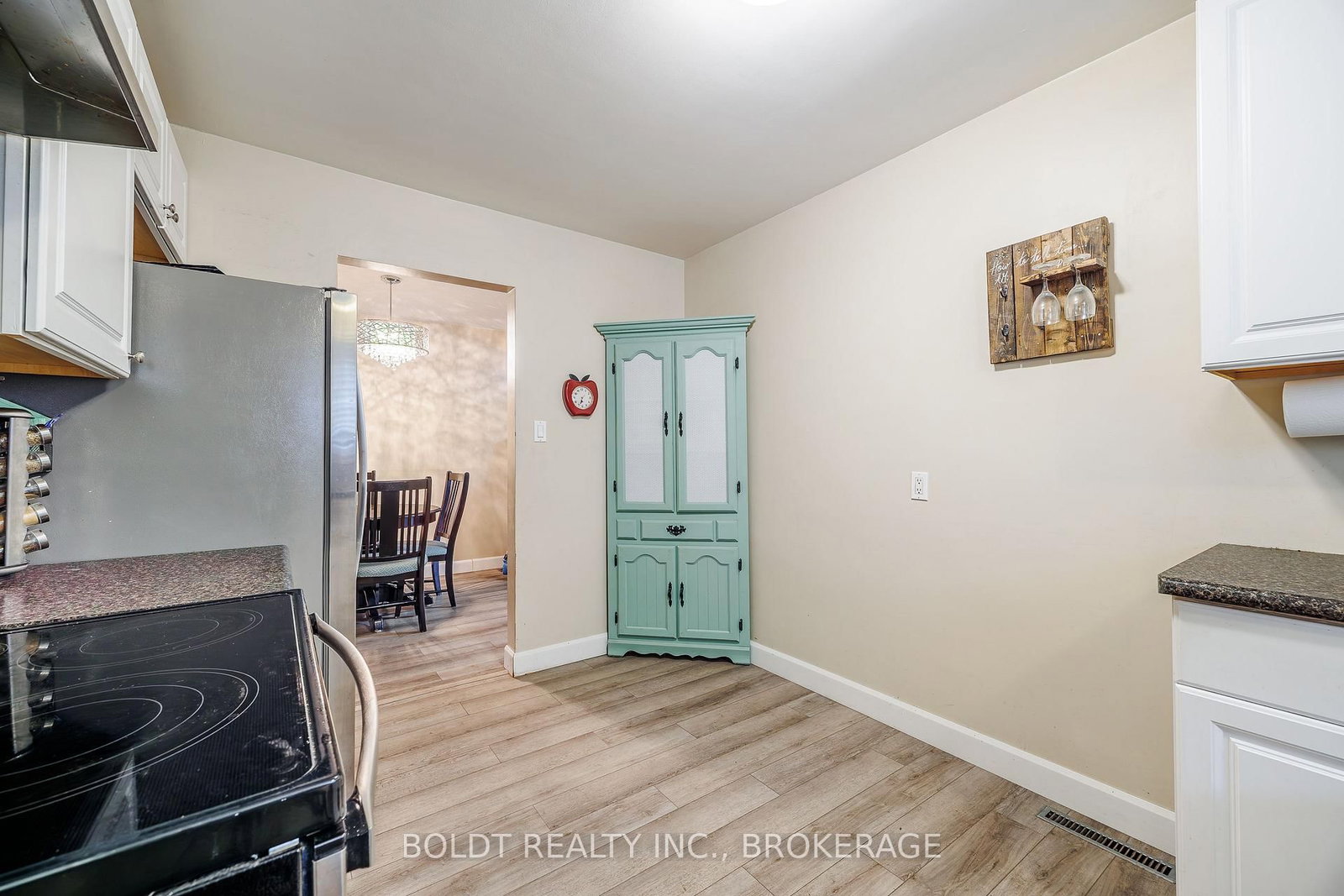 82 Wildwood Road • St. Catharines, ON photo 6