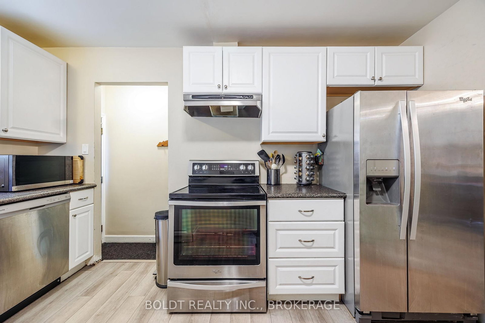 82 Wildwood Road • St. Catharines, ON photo 9