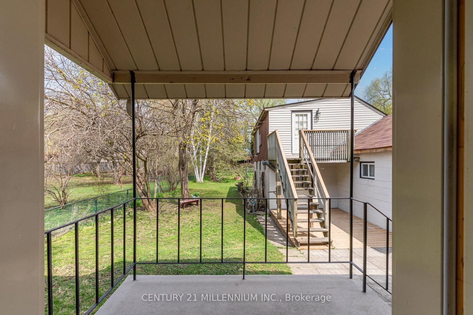 78 York Road • Guelph, ON photo 37