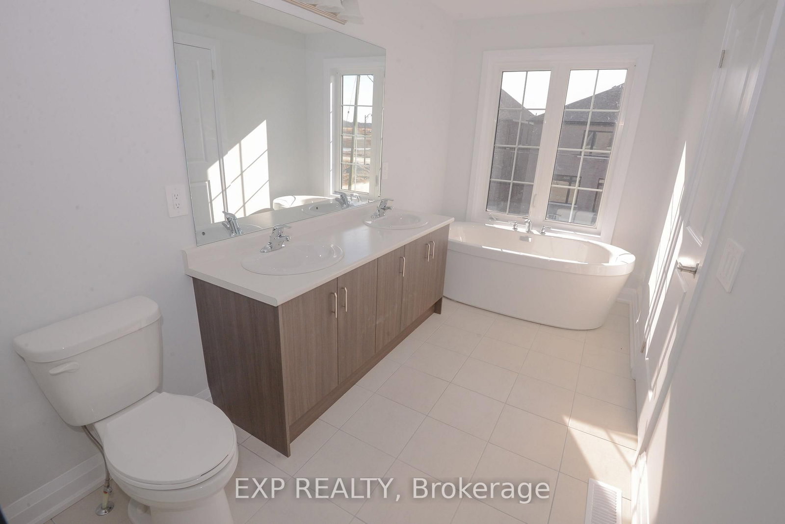 1 Corley Street • Kawartha Lakes, ON photo 37