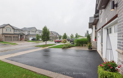 128 Sammon Drive • Guelph/Eramosa, ON photo 5