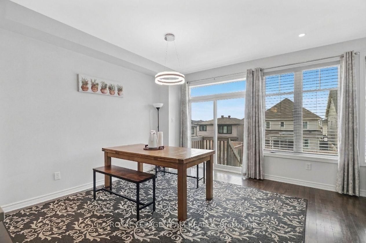 310 Kanashtage Terrace • Ottawa, ON photo 9