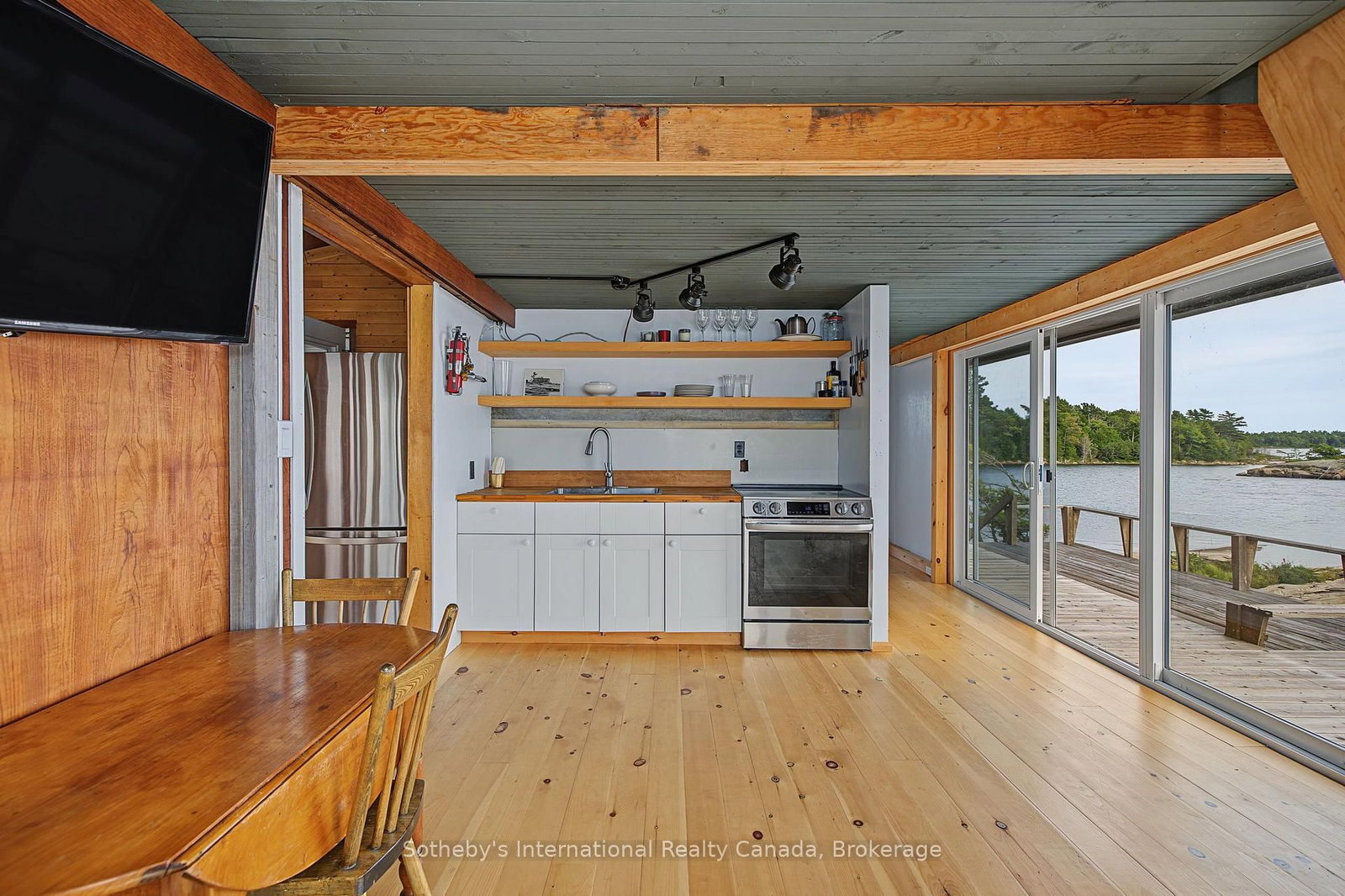 1 ISLAND 352C • Carling, ON photo 14