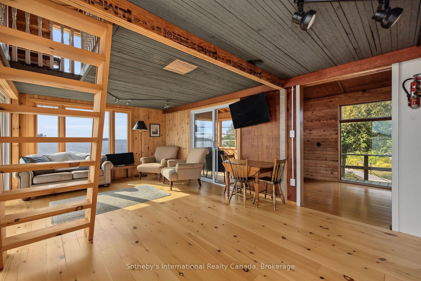 1 ISLAND 352C • Carling, ON photo 15
