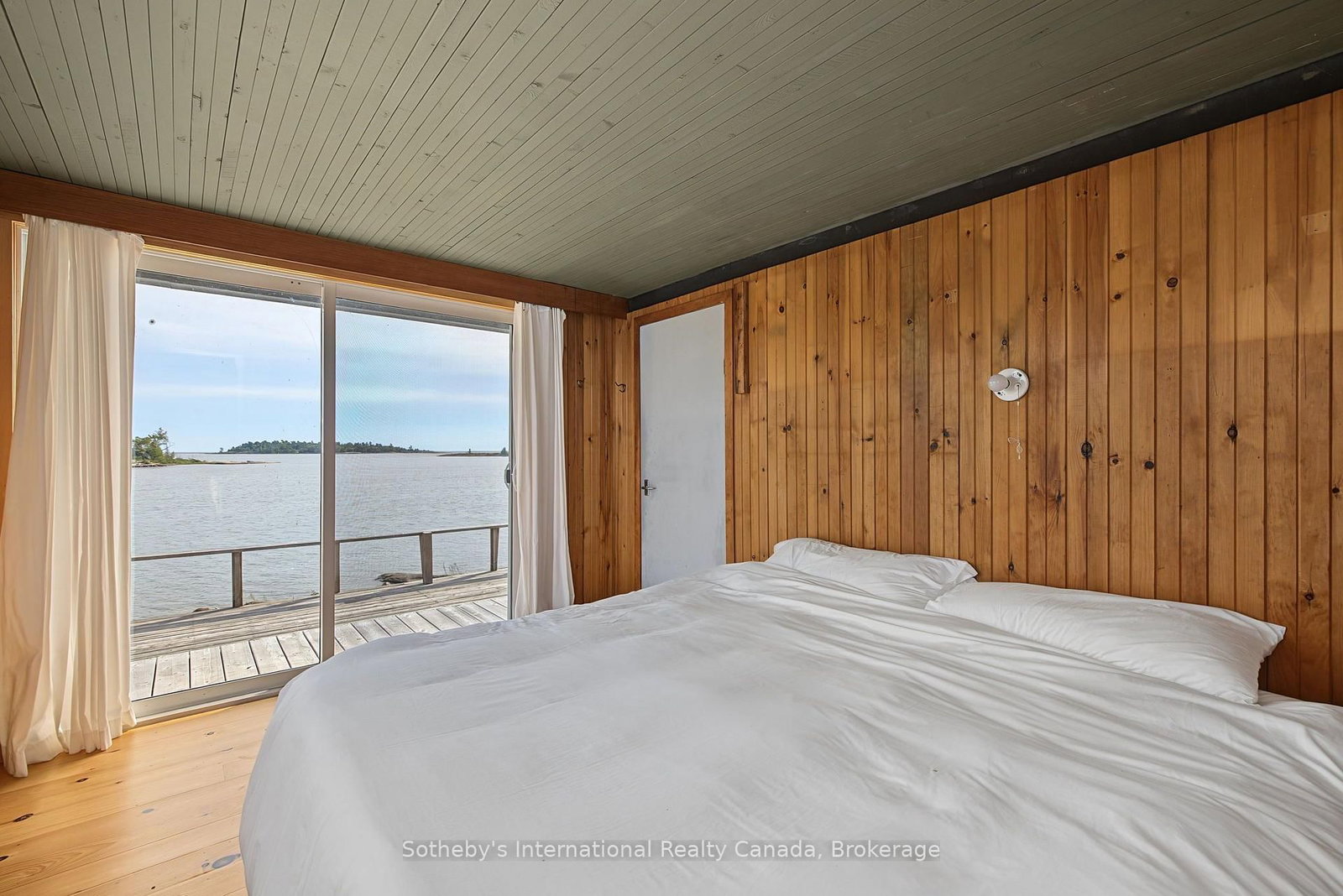 1 ISLAND 352C • Carling, ON photo 16