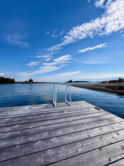 1 ISLAND 352C • Carling, ON photo 5