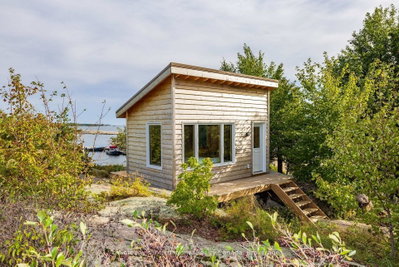 1 ISLAND 352C • Carling, ON photo 9